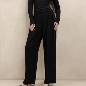 Brand New Banana Republic Silky Relaxed Trouser Size 8